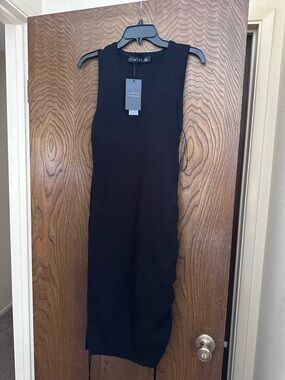 lioness / Black Sleeveless Midi Dress/ touching and tie side at hem